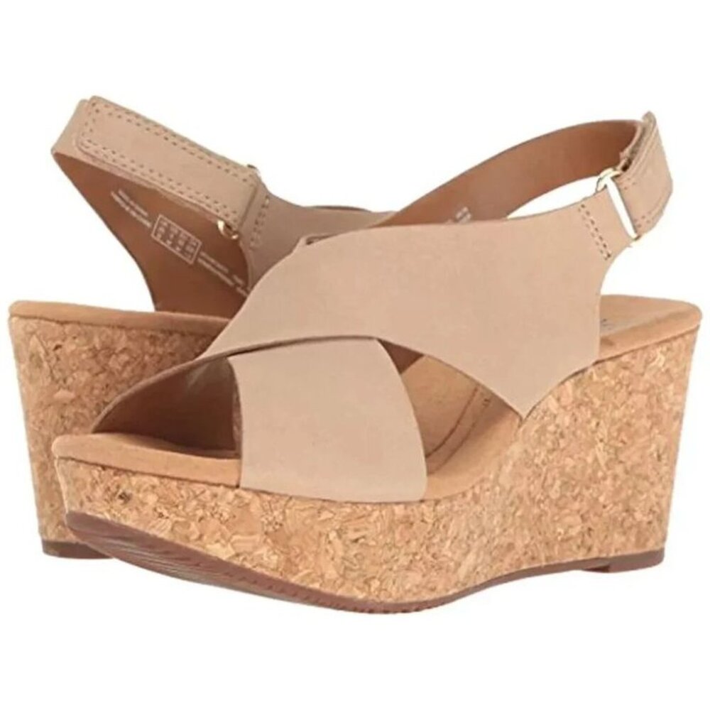 Clarks Collections' Annadel Eirwyn Wedge Platform sandals. Size 10 Sand EUC